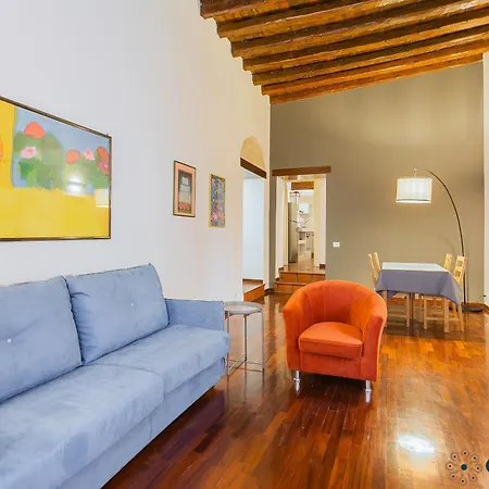 Titti's House By Apulia Апартаменты Бари